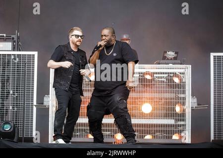 Leeds, Regno Unito. 26th ago, 2022. I Jewels si esibiscono dal vivo sul palco al Leeds Festival, Regno Unito. Credit: Andy Gallagher/Alamy Live News Foto Stock