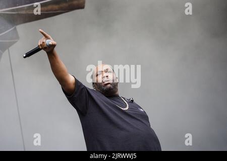 Leeds, Regno Unito. 26th ago, 2022. I Jewels si esibiscono dal vivo sul palco al Leeds Festival, Regno Unito. Credit: Andy Gallagher/Alamy Live News Foto Stock