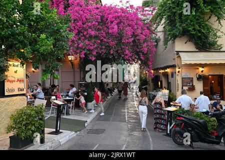 Estate nella zona di Plaka di Atene, Grecia Foto Stock