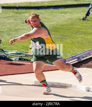 Ischke Senekal del Sud Africa gareggiando nel tiro delle donne ha messo le maniche ai Campionati mondiali di atletica, Hayward Field, Eugene, Oregon USA sul Foto Stock