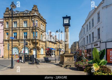 Millennium Clock, High Street, Yeovil, Somerset, Inghilterra, Regno Unito Foto Stock