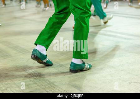 Ballerino della scuola di samba Mocidade, Rio de Janeiro, Brasile -10 febbraio 2019: Ballerini della scuola di samba Mocidade, durante una prova tecnica in R Foto Stock