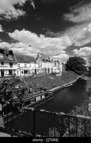 Narrowboats; fiume Nene; marzo città; Cambridgeshire; Inghilterra; Regno Unito Foto Stock