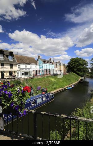 Narrowboats; fiume Nene; marzo città; Cambridgeshire; Inghilterra; Regno Unito Foto Stock