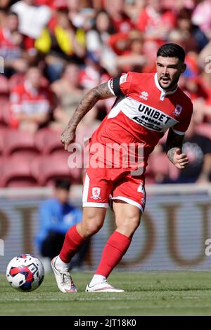 Alex Mowatt di Middlesbrough durante la partita del campionato Sky Bet al Riverside Stadium, Middlesbrough. Data immagine: Sabato 27 agosto 2022. Foto Stock