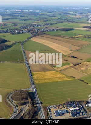 Vista aerea, prevista costruzione della superstrada A445 da Werl a Hamm per collegare la A44 e A2, in tal modo sollevando la strada federale B63, Werl, Soest Foto Stock