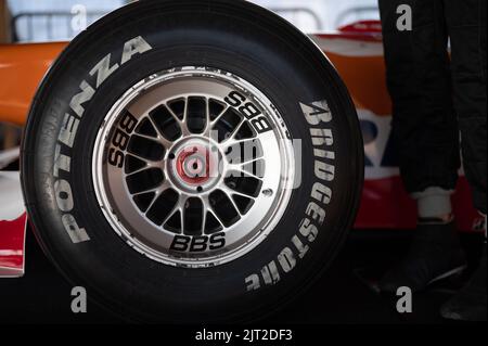 Un primo piano di una ruota di Formula 1 con un cerchione BBS e uno pneumatico Bridgestone potenza Foto Stock