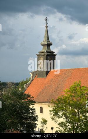 Campanile della Chiesa di San Giuraj a Petrovaradin, Novi Sad, Serbia Foto Stock