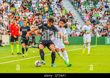 Elche, Elche, Spagna. 27th ago, 2022. ELCHE, SPAGNA - 27 AGOSTO: Robin le Normand di Real Sociedad e Roger Marti di Elche CF durante la partita tra Elche CF e Real Sociedad de Futbol di la Liga Santander il 27 agosto 2022 a MartÃ-nez Valero di Elche, Spagna. (Credit Image: © Samuel CarreÃ±o/PX Imagens via ZUMA Press Wire) Foto Stock