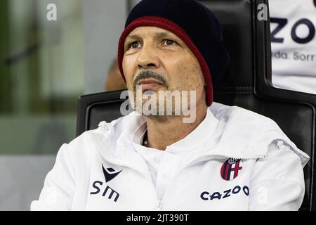 Milano, Italia. 27th ago, 2022. Sinisa Mihajlovic del Bologna FC guarda durante la Serie Un match tra AC Milan e Bologna FC allo Stadio Giuseppe Meazza di San Siro. (Punteggio finale; AC Milan 2:0 Bologna FC) (Foto di Mairo Cinquetti/SOPA Images/Sipa USA) Credit: Sipa USA/Alamy Live News Foto Stock