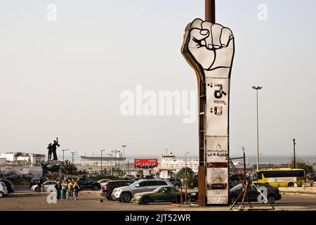 Beirut, Libano: Pugno della Rivoluzione in Piazza dei Martiri nella città di Beirut Foto Stock