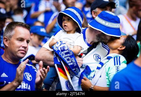 Schalke Fans FC Schalke 04 - Union Berlin 27.08.2022, Fussball; Saison 2022/23 Foto: Moritz Müller Copyright (nur für journalistische Zwecke) by : Foto Stock