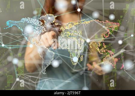 Una mappa del mondo resa in 3D che si estende in mano alle donne Foto Stock