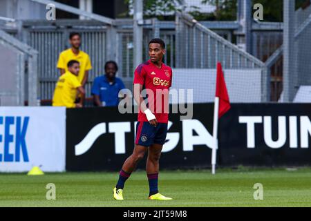 Utrecht, Paesi Bassi. 28th ago, 2022. UTRECHT, PAESI BASSI - 28 AGOSTO: Jurrien Timber of Ajax durante la partita olandese di Eredivie tra FC Utrecht e Ajax al Galgenwaard il 28 agosto 2022 a Utrecht, Paesi Bassi (Foto di ben Gal/Orange Pictures) Credit: Orange Pics BV/Alamy Live News Foto Stock