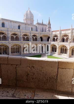 All'interno del Monastero di Jerónimos, sito patrimonio dell'umanità dell'UNESCO nel quartiere Belem di Lisbona, Portogallo. Foto Stock