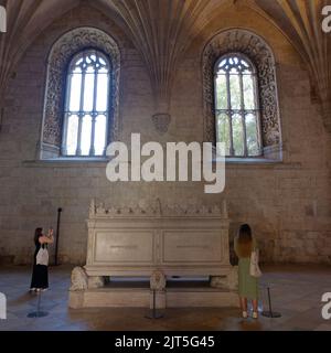 All'interno del Monastero di Jerónimos, sito patrimonio dell'umanità dell'UNESCO nel quartiere Belem di Lisbona, Portogallo. Foto Stock