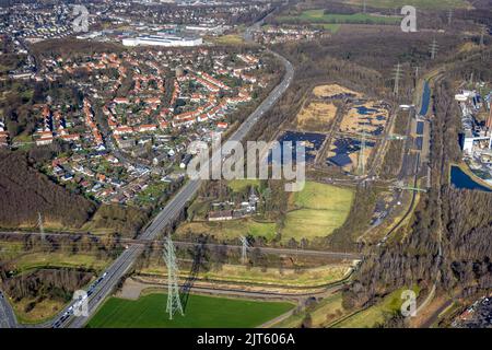 Vista aerea, la tenuta di abitazioni dei lavoratori di Gartenstadt Welheim a Brauckstraße e l'ex bacino di fango nel distretto di Welheim a Bottrop, nella zona della Ruhr, nel Nord Reno-W. Foto Stock