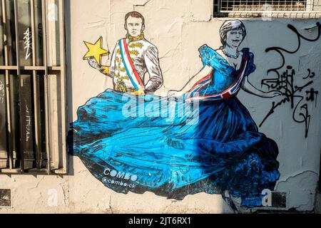 Marsiglia, Francia. 28th ago, 2022. KIDNAPPER di COMBO Cultura, è un artista di strada francese che ha iniziato facendo graffiti arte nel 2003 nel sud della Francia. Dopo sette anni trascorsi a dipingere da Monaco a Marsiglia, si trasferì a Parigi nel 2010 e divenne direttore artistico presso una grande agenzia pubblicitaria. Mettendo le sue lattine di vernice spray da parte, ha poi iniziato a fare pasta di grano. Il lavoro di Combo si concentra sul dirottamento visivo, come illustrato dalla sua serie di cartoni animati in cui manipola immagini iconiche, sostituendo alcuni elementi con altri tratti dai fumetti o dall’universo dei videogiochi per cambiare queste immagini’ Foto Stock