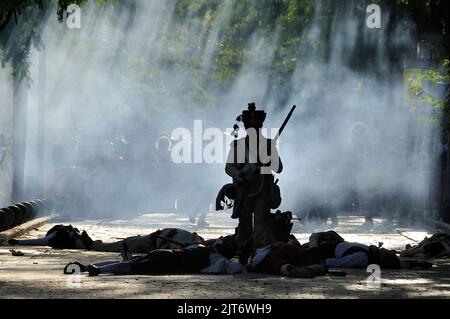 Rievocazione storica della guerra d'indipendenza spagnola contro l'esercito napoleonico. San Lorenzo de El Escorial, Madrid. Foto Stock