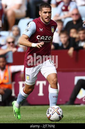 Birmingham, Regno Unito. 28th agosto 2022. Emiliano Buendia di Aston Villa durante la partita della Premier League al Villa Park, Birmingham. Il credito per le immagini dovrebbe essere: Andrew Yates / Sportimage Credit: Sportimage/Alamy Live News Foto Stock