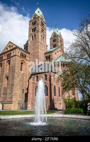 Estremità est della Cattedrale di Speyer Foto Stock