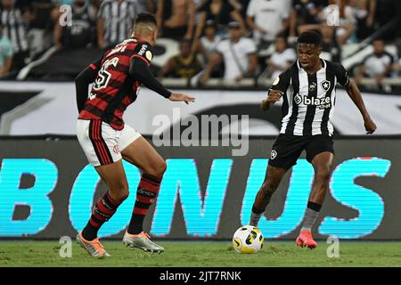 Rio de Janeiro, Brasile. 28th ago, 2022. Jeffinho do Botafogo, durante la partita tra Botafogo e Flamengo, per il 24th° round del Campeonato Brasileiro Serie A 2022, a Estadio Nilton Santos (Engenhao), questa domenica 28. €30761 (Marcello Dias/SPP) Credit: SPP Sport Press Photo. /Alamy Live News Foto Stock