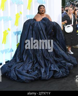 New Jersey, Stati Uniti. 28th ago, 2022. Agosto 28th, 2022. Newark, Stati Uniti. Lizzo arriva agli MTV Video Music Awards 2022, Prudential Centre, Newark. Credit: Doug Peters/EMPICS/Alamy Live News Credit: Doug Peters/Alamy Live News Foto Stock