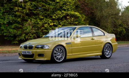 2001 3246 cc BMW M3 in giallo Foto Stock