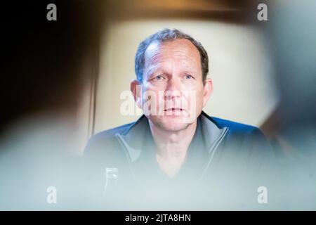 Berlino, Germania. 29th ago, 2022. Philip Tiedemann, direttore, partecipa alla conferenza stampa annuale dello Schlosspark Theater per la stagione 2022/2023. Credit: Christoph Soeder/dpa/Alamy Live News Foto Stock