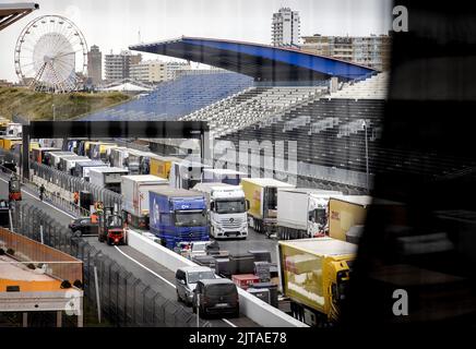 ZANDVOORT - Paesi Bassi, 2022-08-29 14:09:35 ZANDVOORT - i team di Formula 1 arrivano sul circuito di Zandvoort dove la gara di Formula 1 si terrà il prossimo fine settimana. ANP KOEN VAN WEEL netherlands out - belgium out Foto Stock