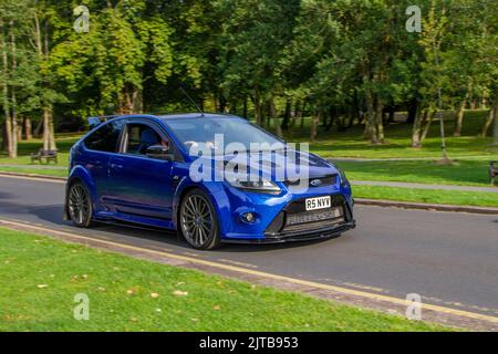 2009 Blue FORD FOCUS RS T 2521 cc manuale a 6 marce; le auto arrivano all'annuale Stanley Park Classic Car Show. Stanley Park Classics Yesteryear Motor Show ospitato dal Blackpool Vintage Vehicle Preservation Group, Regno Unito. Foto Stock