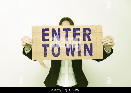 Didascalia di testo che presenta Enter to Win. Business approccio Potteri cercando la fortuna di guadagnare il grande montepremi Lotteria decorato con colorato Foto Stock
