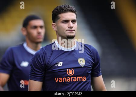 NOTTINGHAM, REGNO UNITO. AGOSTO 29th Ruben da Rocha Rodrigues di Notts County si scalda davanti alla partita della National League tra Notts County e Solihull Moors al Meadow Lane Stadium di Nottingham lunedì 29th agosto 2022. (Credit: James Holyoak) Foto Stock