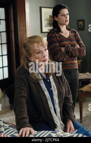 SHIRLEY MACLAINE, Neve Campbell, chiusura dell'anello, 2007 Foto Stock