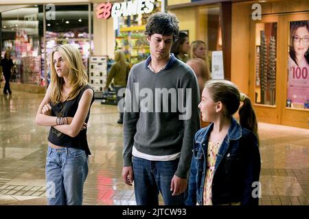 KRISTEN STEWART, Adam Brody, MAKENZIE VEGA, nella terra delle donne, 2007 Foto Stock