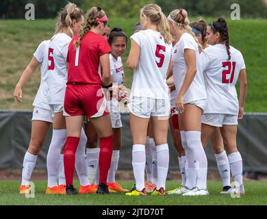 Rutgers a partire dal 11 durante la partita della Big Ten Conference tra la Rutgers University e l'Università di Buffalo allo Yurcak Field di Piscataway, NJ Foto Stock