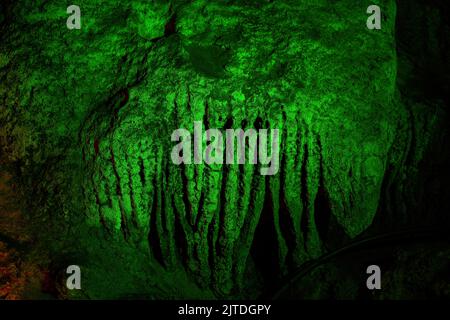 Grotte naturali e stalattiti a Yilingyan, Nanning, Guangxi, Cina Foto Stock