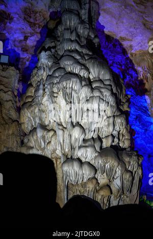 Grotte naturali e stalattiti a Yilingyan, Nanning, Guangxi, Cina Foto Stock
