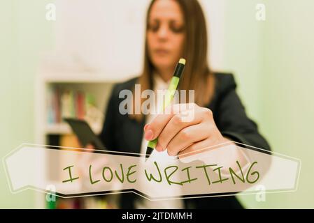 Didascalia concettuale Io amo la scrittura. Parola per affetto per la creazione di romanzi riviste ispiratore autore seduta Donna parlare e mettere importante Foto Stock