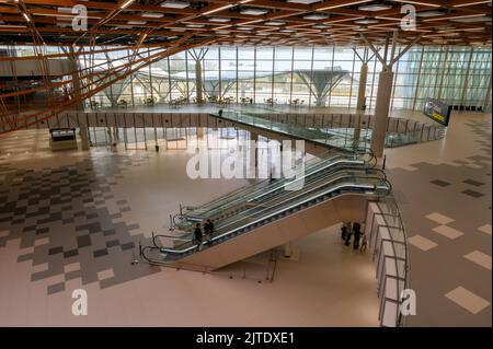 La sala d'ingresso dell'aeroporto di Spalato in Croazia. Foto Stock