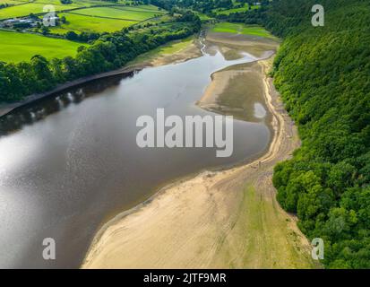 Vista aerea del lago artificiale di Lindley Wood, North Yorkshire Foto Stock