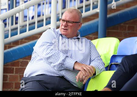 Peterborough, Regno Unito. 30th ago, 2022. Steve Evans (manager di Stevenage) al Peterborough United contro Stevenage, incontro EFL Papa John's Trophy, al Weston Homes Stadium, Peterborough, Cambridgeshire. Credit: Paul Marriott/Alamy Live News Foto Stock