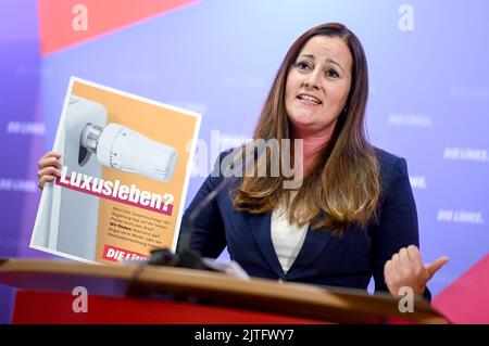 Berlino, Germania. 29th ago, 2022. Janine Wissler, presidente del partito di sinistra. Credit: Britten/dpa/Alamy Live News Foto Stock