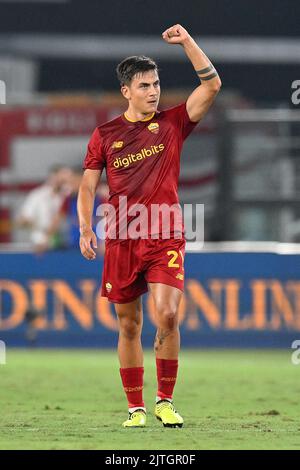 Roma, Italia, 30 AGO, 2022 Paulo Dybala di AS Roma jubilates dopo aver segnato il gol 1-0 nel 18th minuto alla Roma vs Monza Serie A 2022-2023 Football Match Credit:Roberto Ramaccia/Alamy Live News Foto Stock