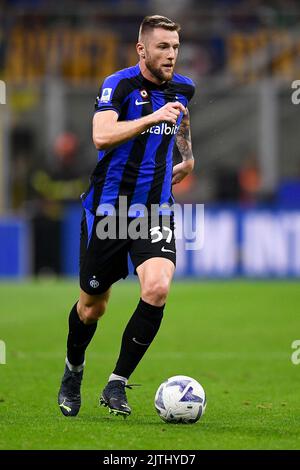 Milano, Italia. 30 agosto 2022. Milano Skriniar del FC Internazionale in azione durante la Serie Una partita di calcio tra FC Internazionale e US Cremonese. Credit: Nicolò campo/Alamy Live News Foto Stock