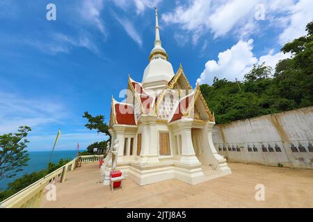 Tempio Khao Takiab sulla collina Choppicks, Hua Hin, Thailandia Foto Stock
