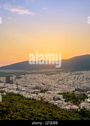 Vista dal Monte Lycabettus all'alba, Atene, Attica, Grecia Foto Stock