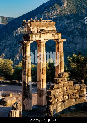 Tholos di Delfi, vista dettagliata, Tempio di Athena Pronaia, Delfi, Phocis, Grecia Foto Stock