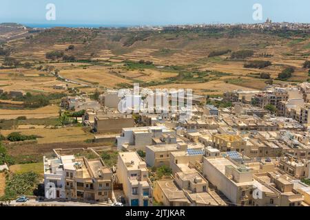 Città nella periferia di Victoria a Gozo, Malta Foto Stock