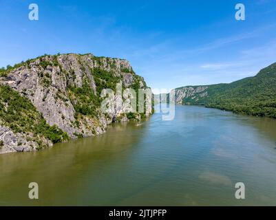 Gole del Danubio Vista del paesaggio - ripresa con drone Foto Stock